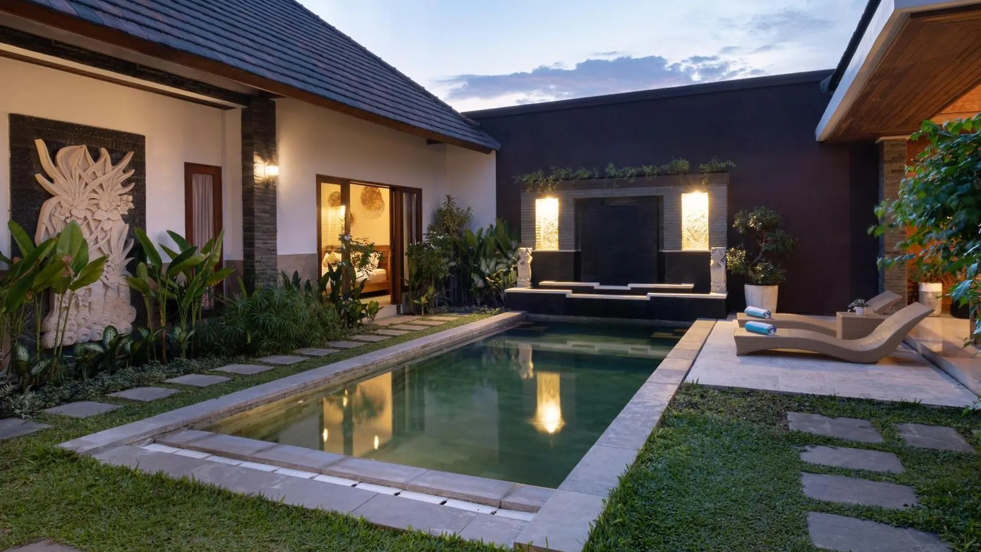 Villa Lapiz Lazuli Seminyak Kuta